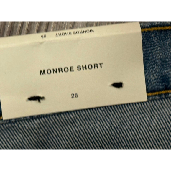 7 For All Mankind Monroe Shorts Women’s 26 Distressed Denim Cutoff Raw Hem NWT - Picture 9 of 10